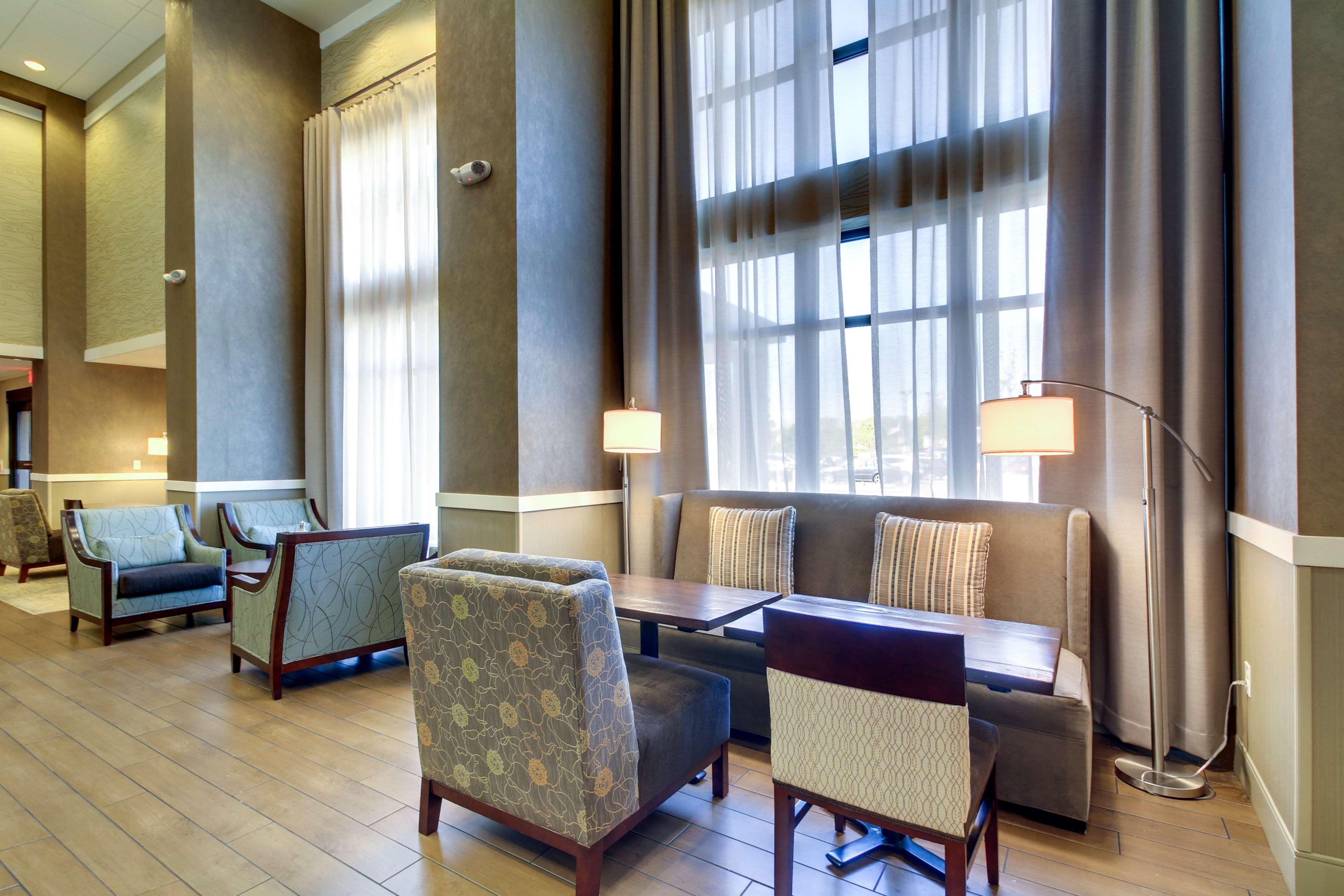 Hampton Inn & Suites Milwaukee West West Allis Dış mekan fotoğraf