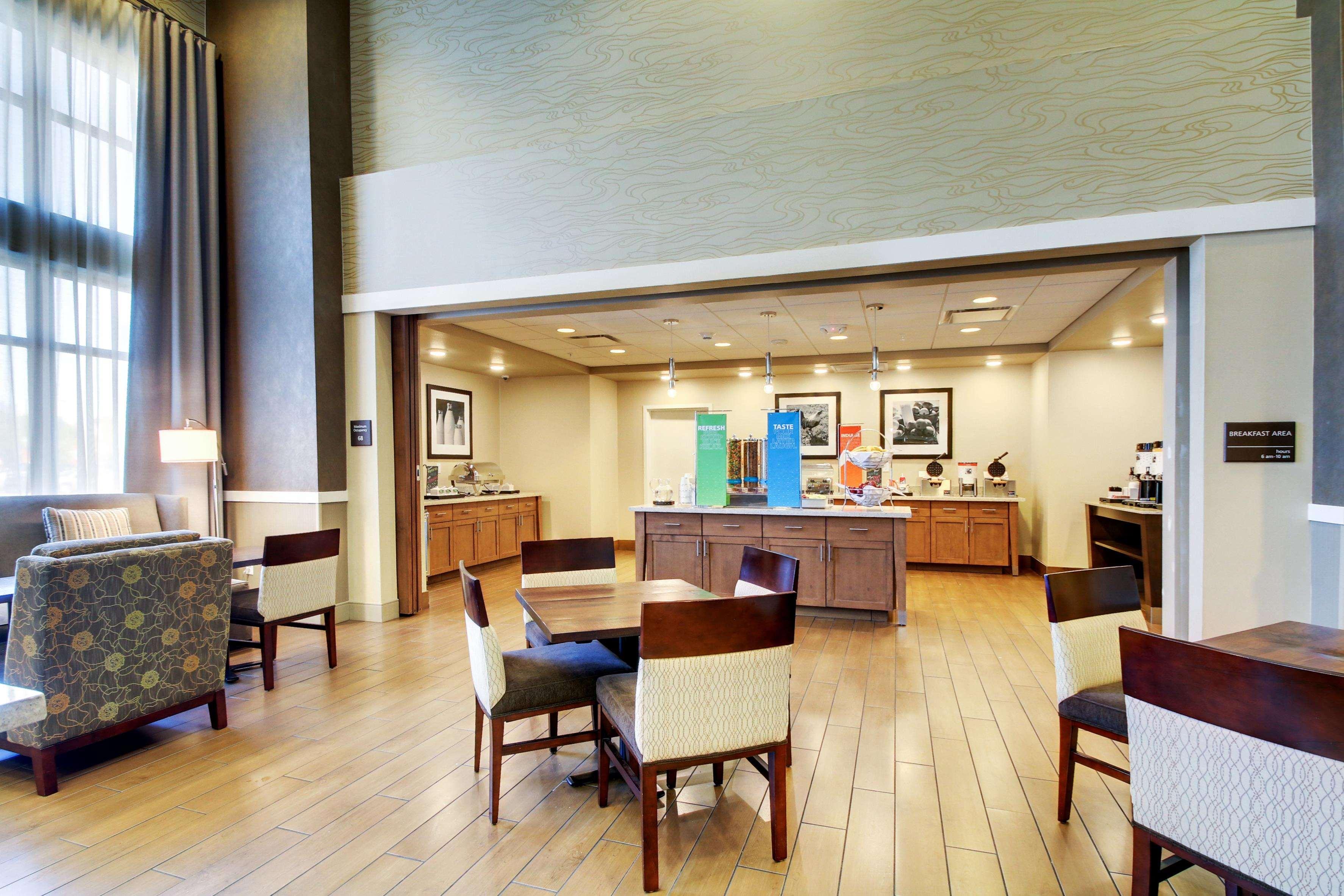 Hampton Inn & Suites Milwaukee West West Allis Dış mekan fotoğraf