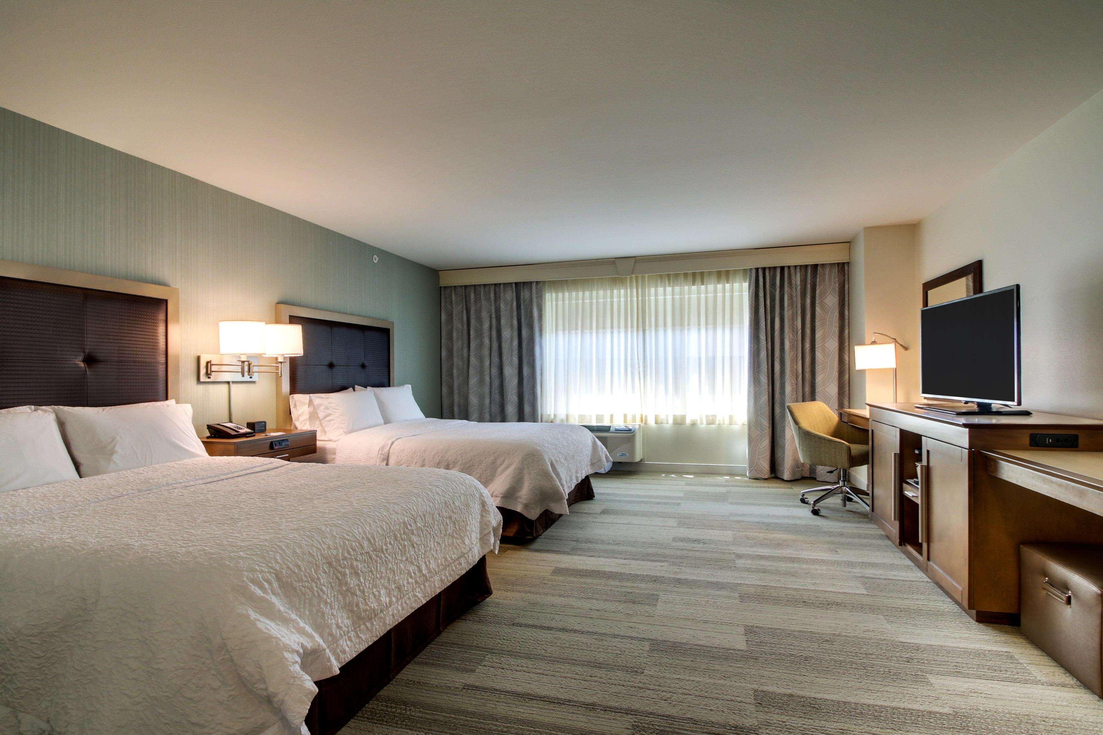 Hampton Inn & Suites Milwaukee West West Allis Dış mekan fotoğraf