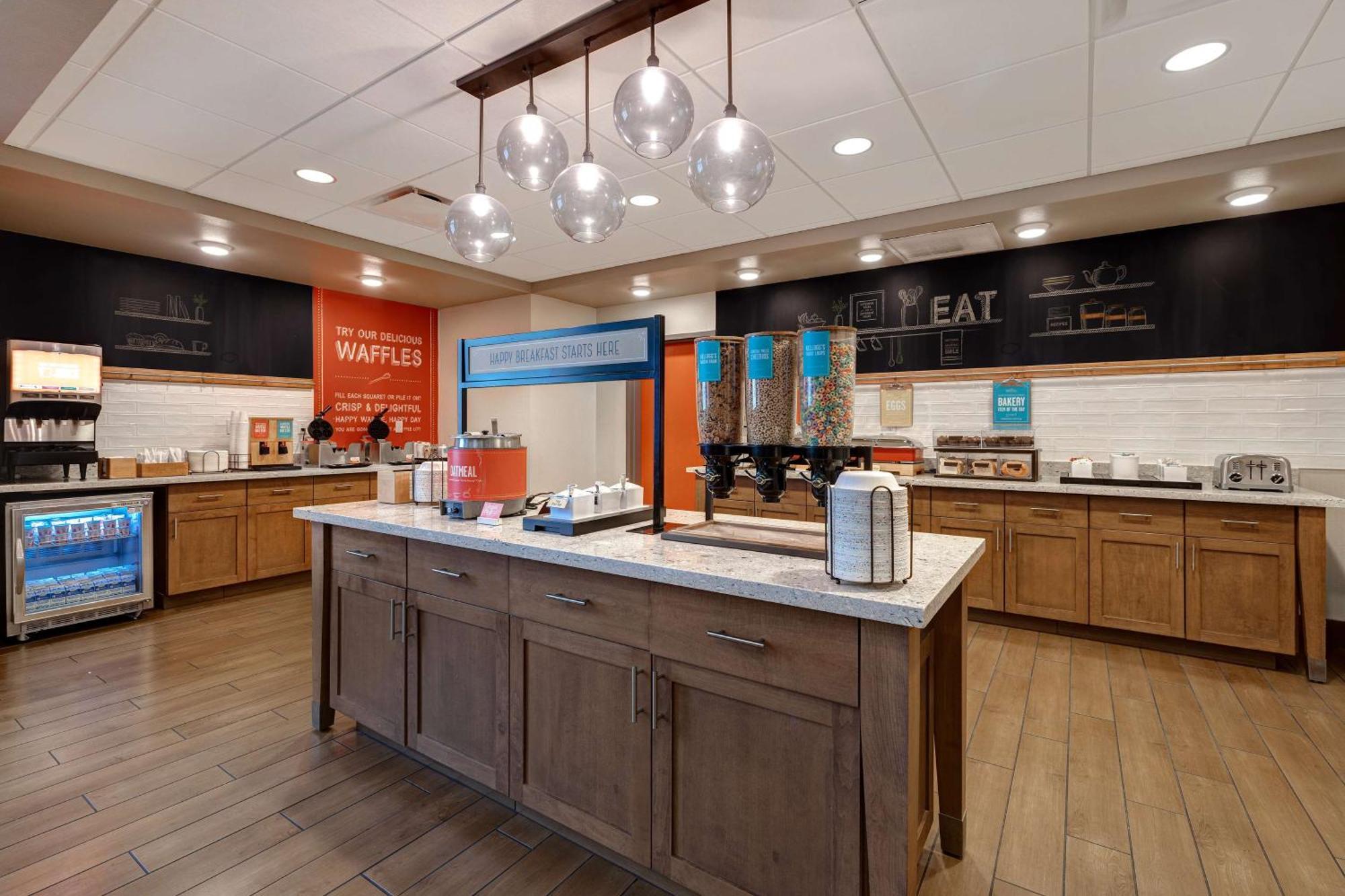 Hampton Inn & Suites Milwaukee West West Allis Dış mekan fotoğraf